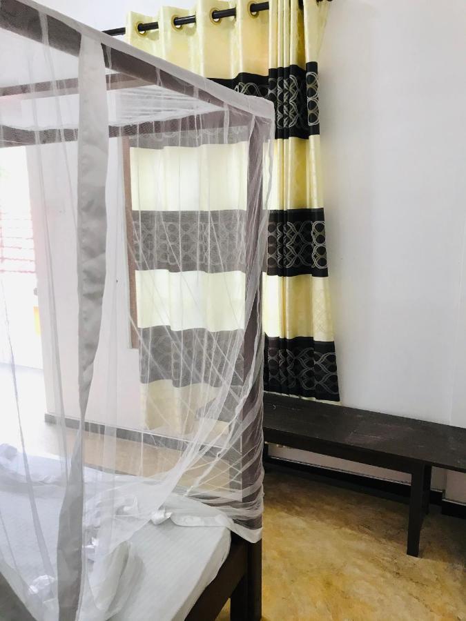 Chithra Homestay Tangalle Exterior foto